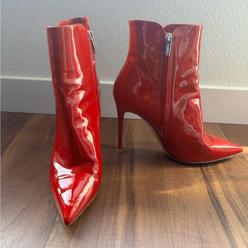 Gianvito Rossi Red Patent Leather Pointed-Toe Ankle Booties - Picture 5 of 5